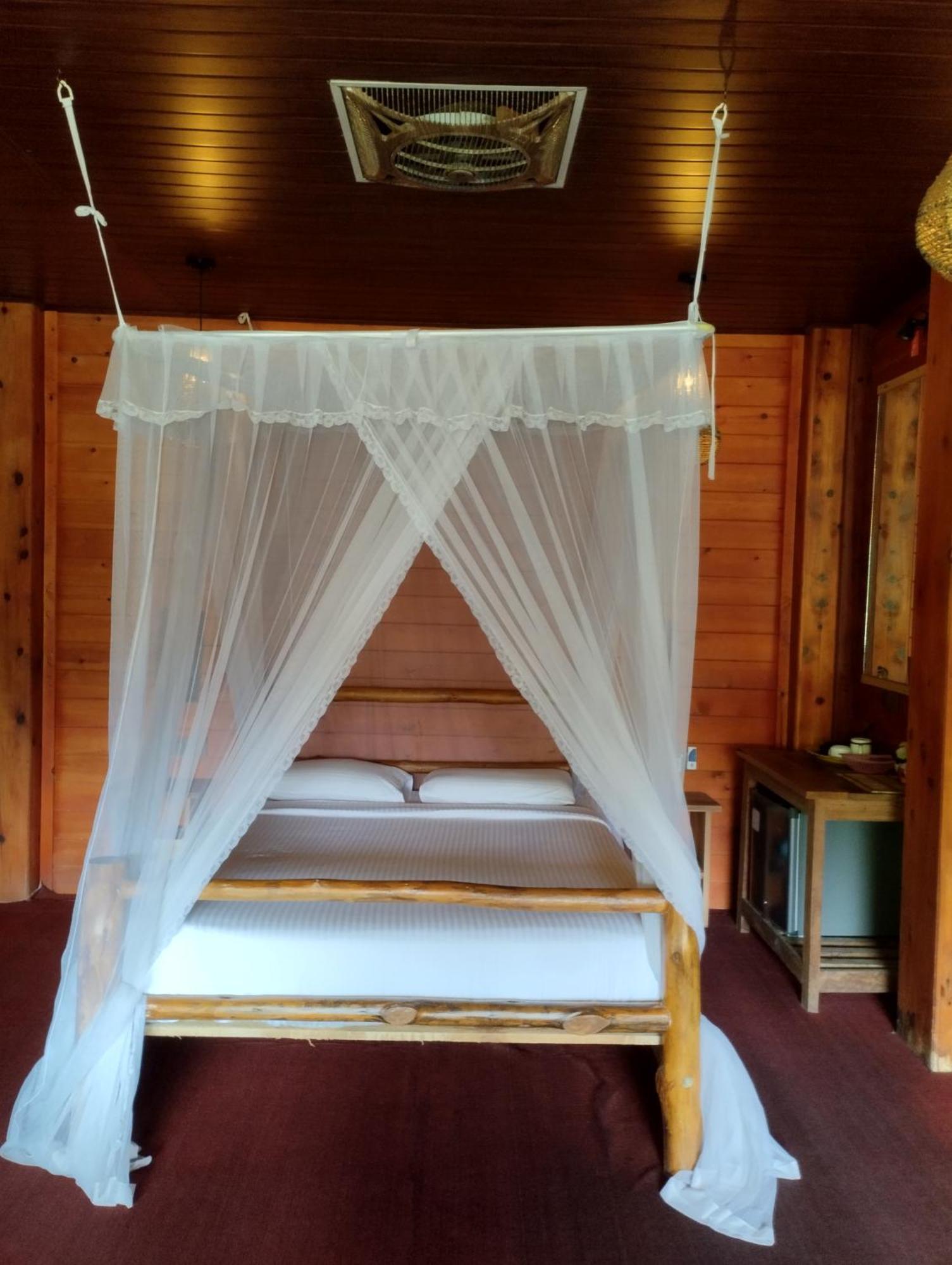 Ella Wood Cabin Buitenkant foto