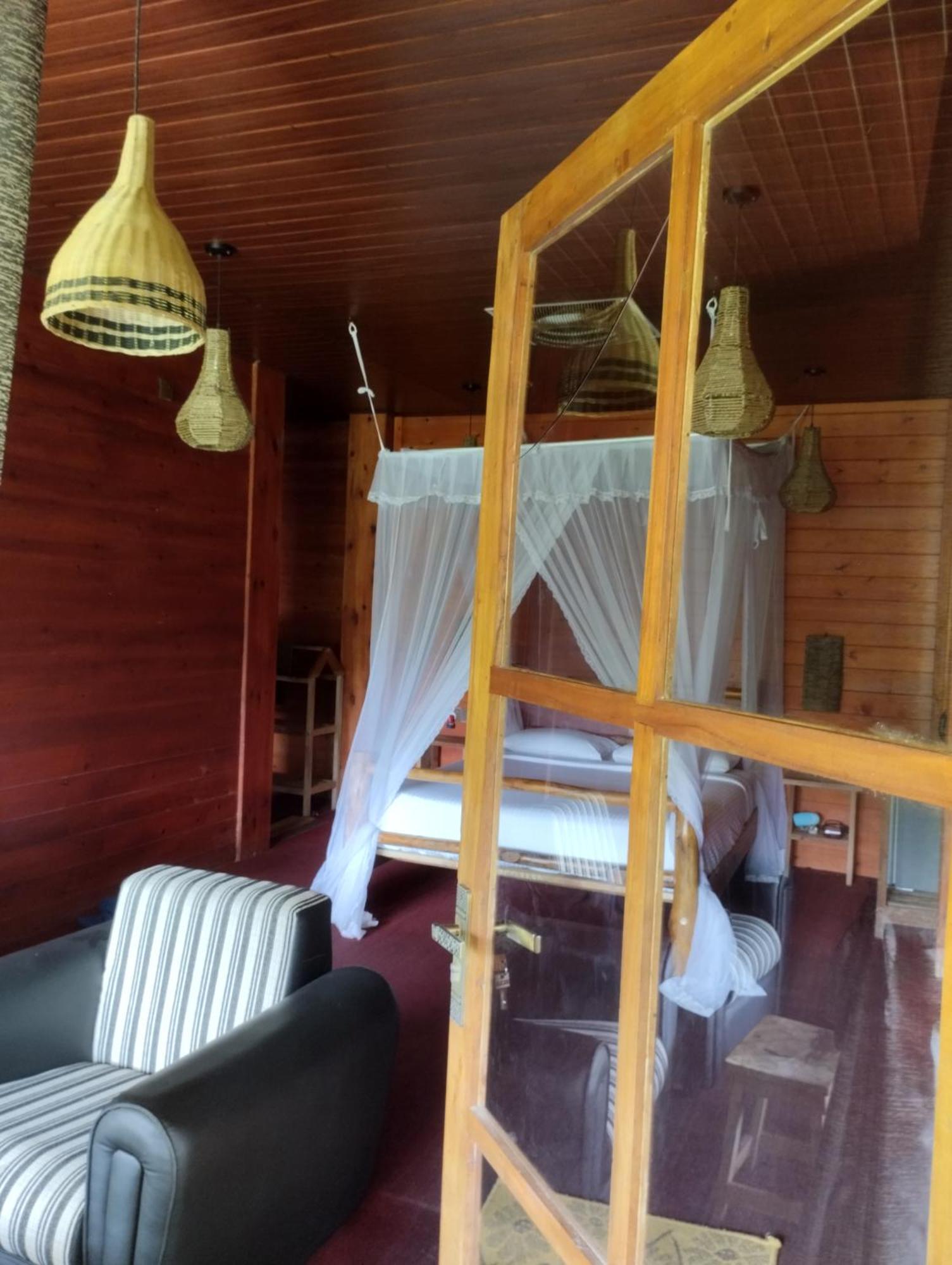 Ella Wood Cabin Buitenkant foto