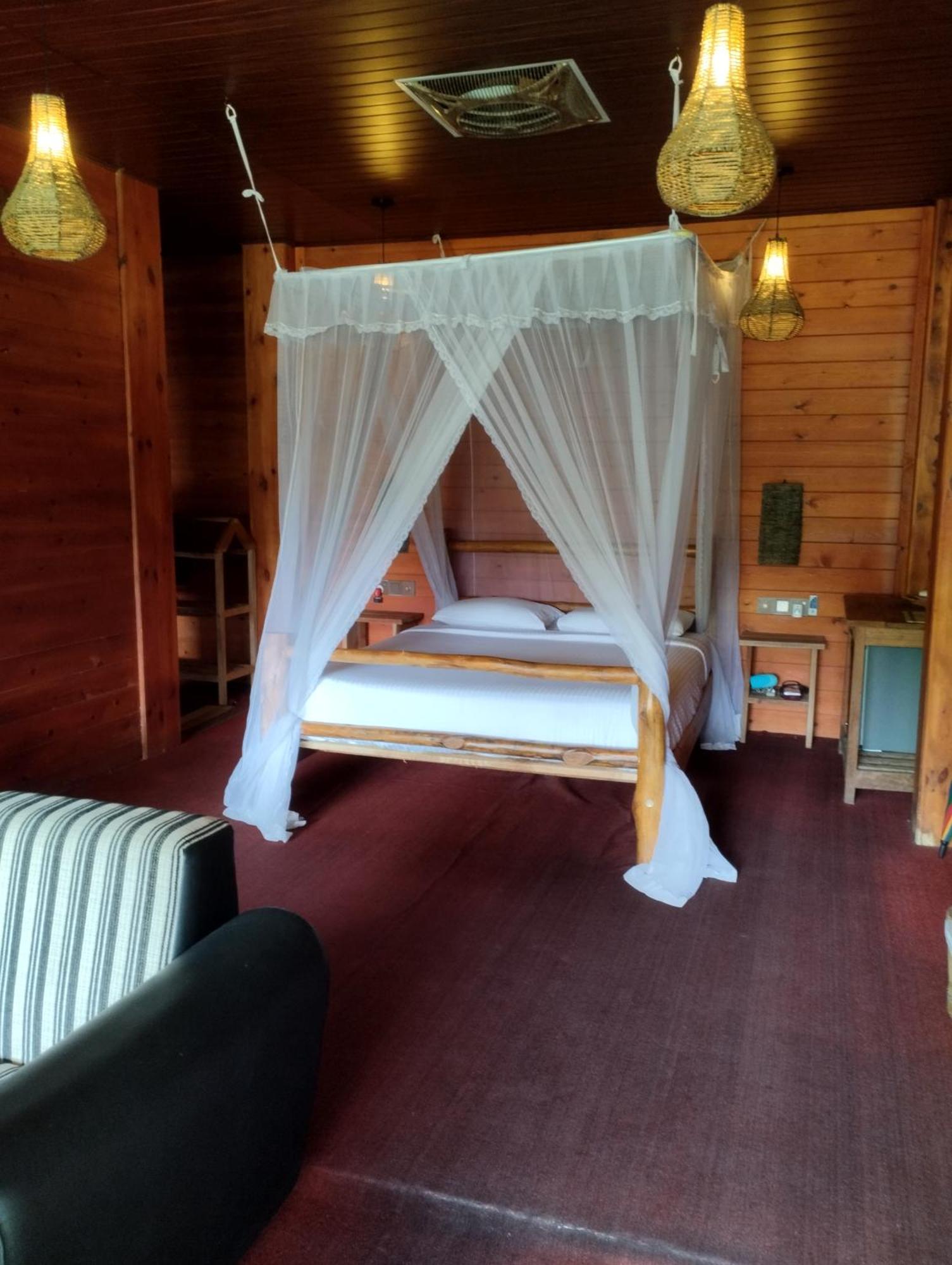 Ella Wood Cabin Buitenkant foto