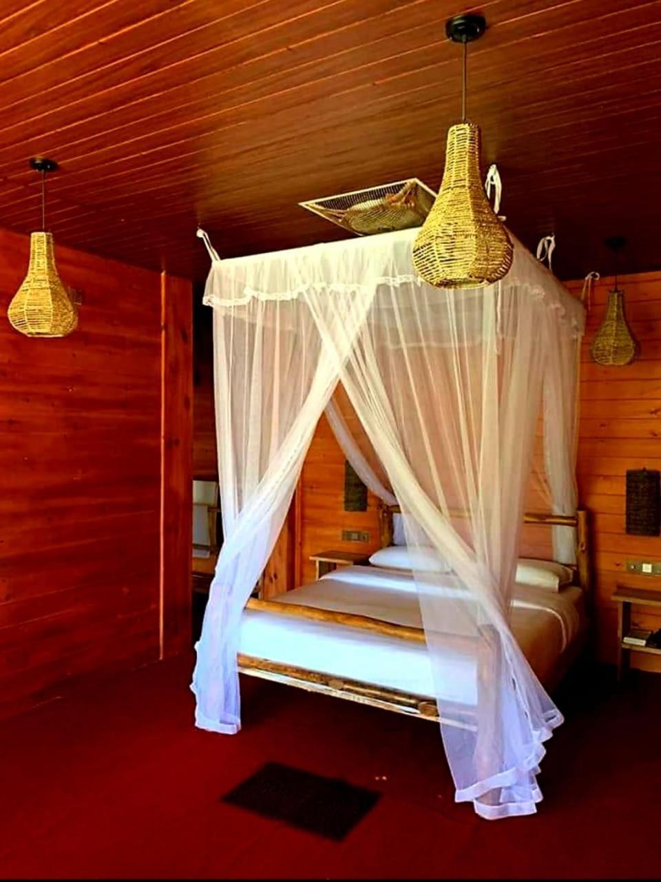 Ella Wood Cabin Buitenkant foto