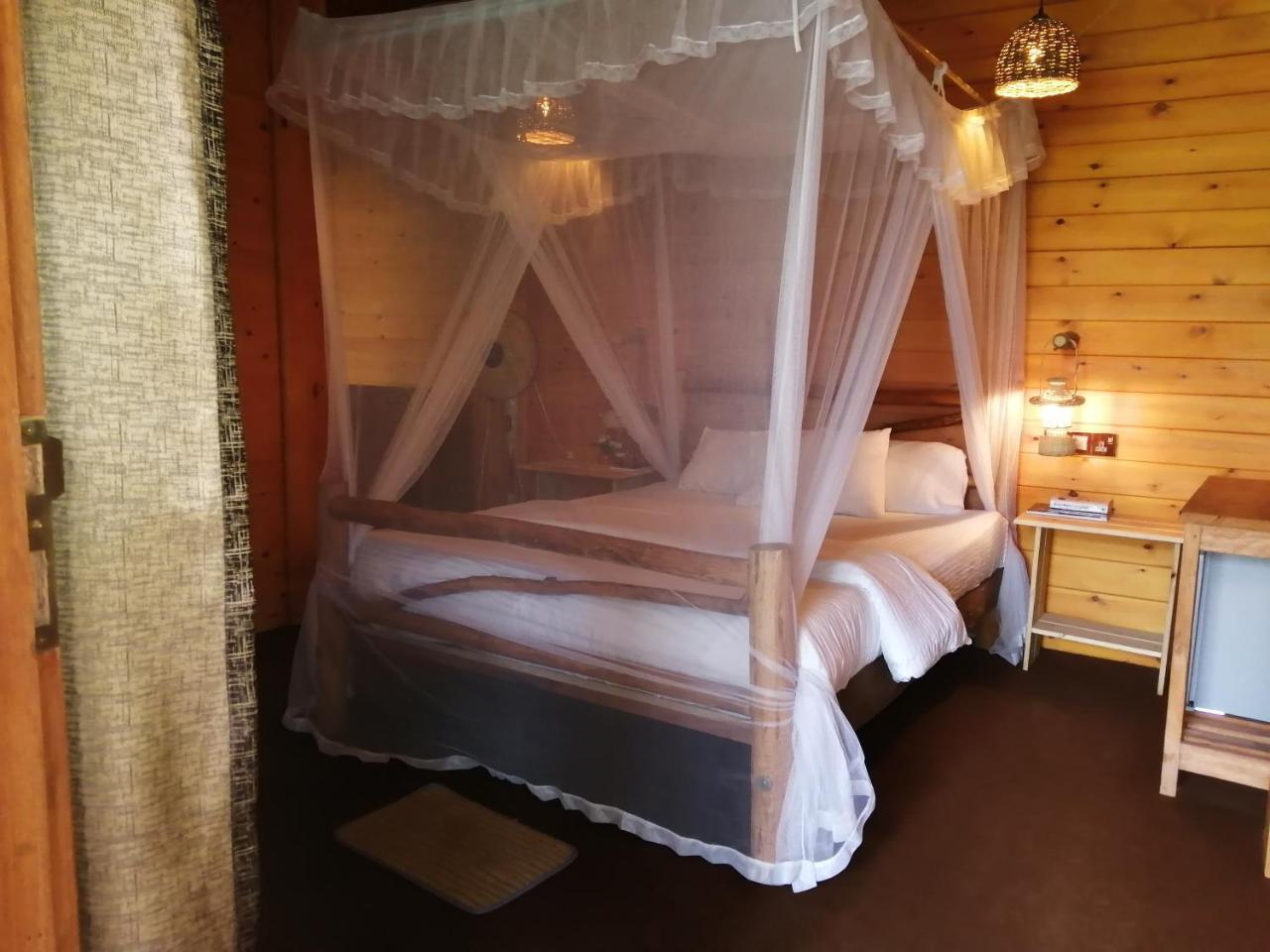 Ella Wood Cabin Buitenkant foto